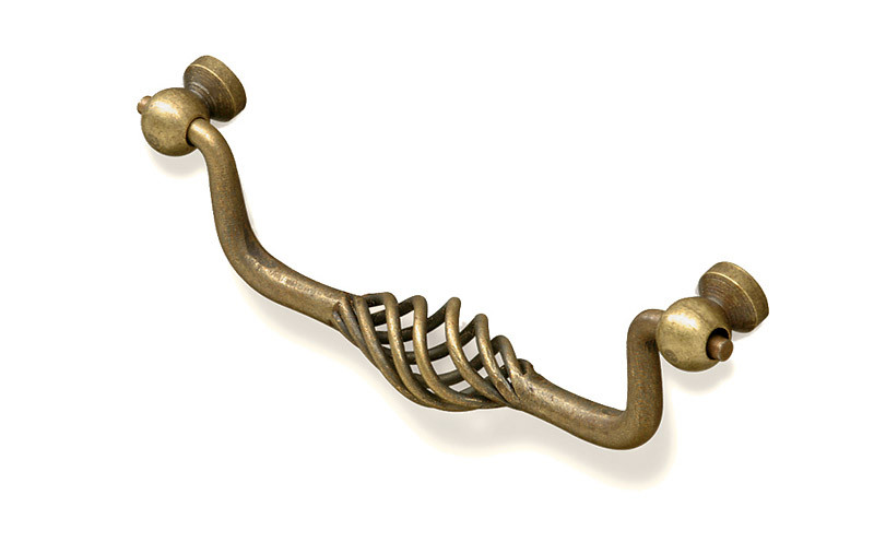 65-262 Siro Designs Provence - 147mm Bail Pull in Antique Brass